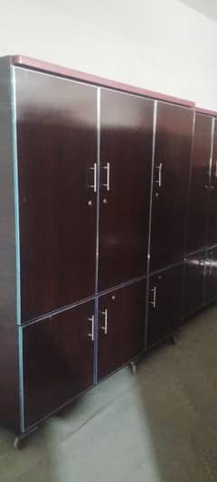 cabinet almari 6*4