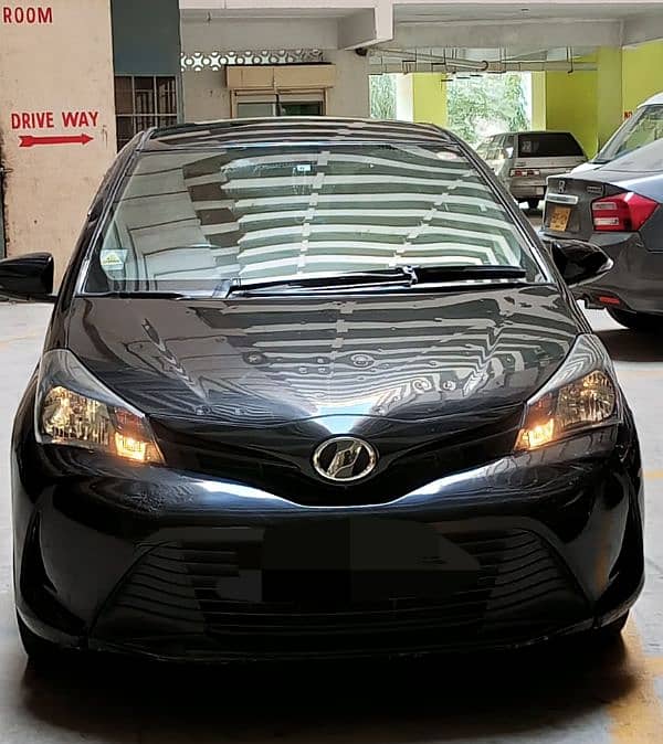 Toyota Vitz 2015 0