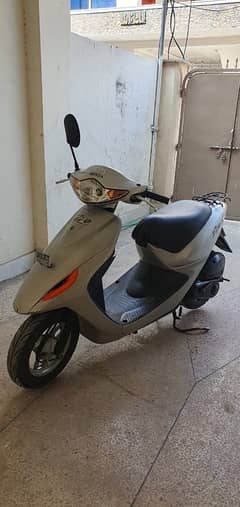 Honda Dio 49cc Petrol Scooty (Automatic) - Silver (2018)