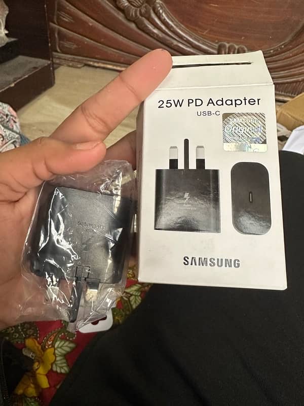 Samsung 25W charger 0