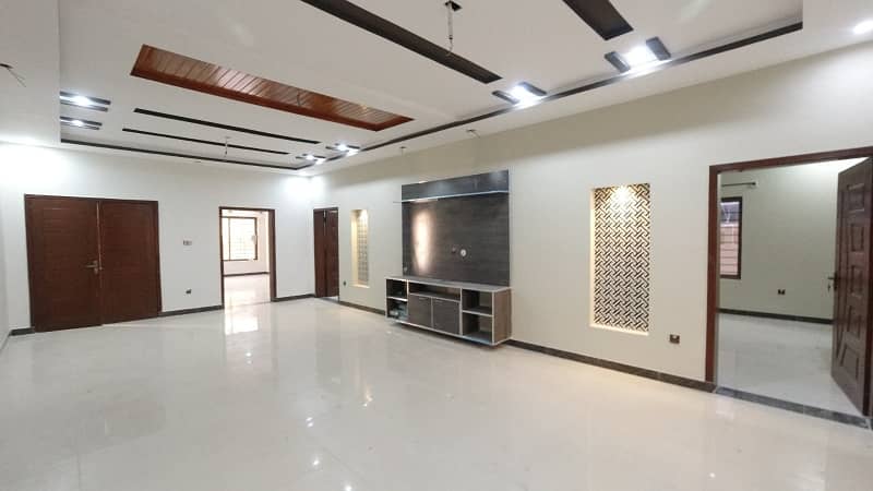 1 Kanal Single Unit House Available For Sale . 14