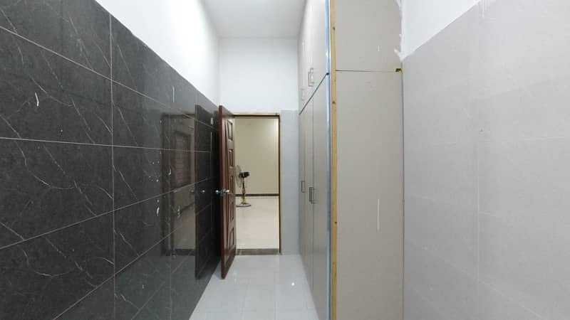 1 Kanal Single Unit House Available For Sale . 22