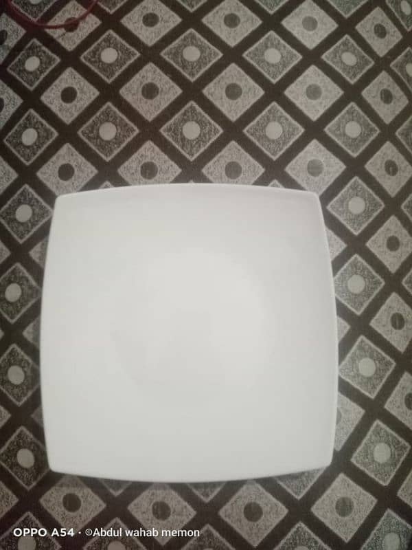 white plates (45pieces) 300 per 1