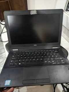 Latitude E7270