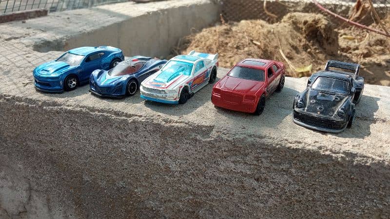 Hot wheels and matchbox metal cars 3