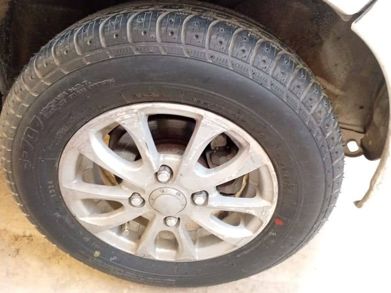 165165/70/R12 Yokohama Tyres 12" Qty 2 0