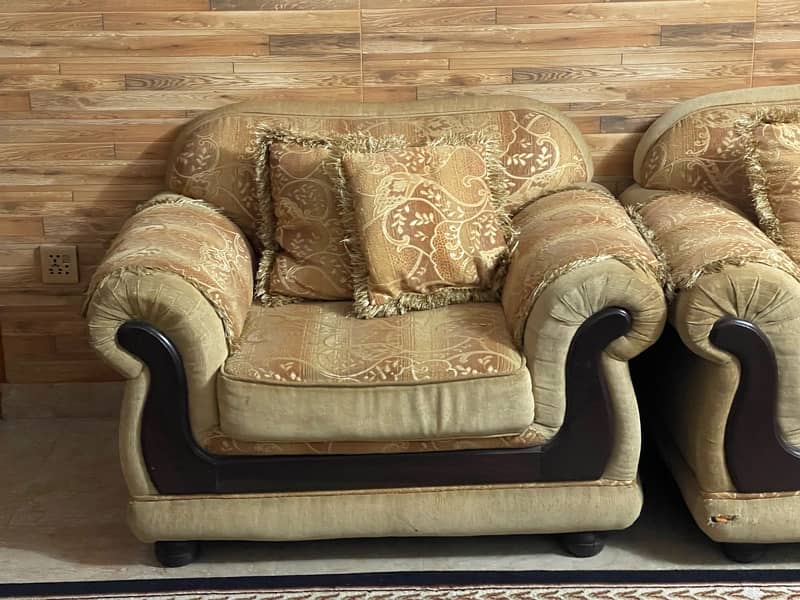 7-Seater Sofa Set – Great Condition! 5