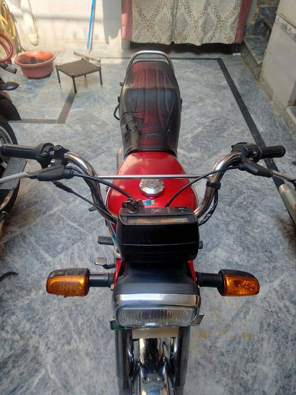 i wqnt to sale honda cd 70 bike perfect condition 2