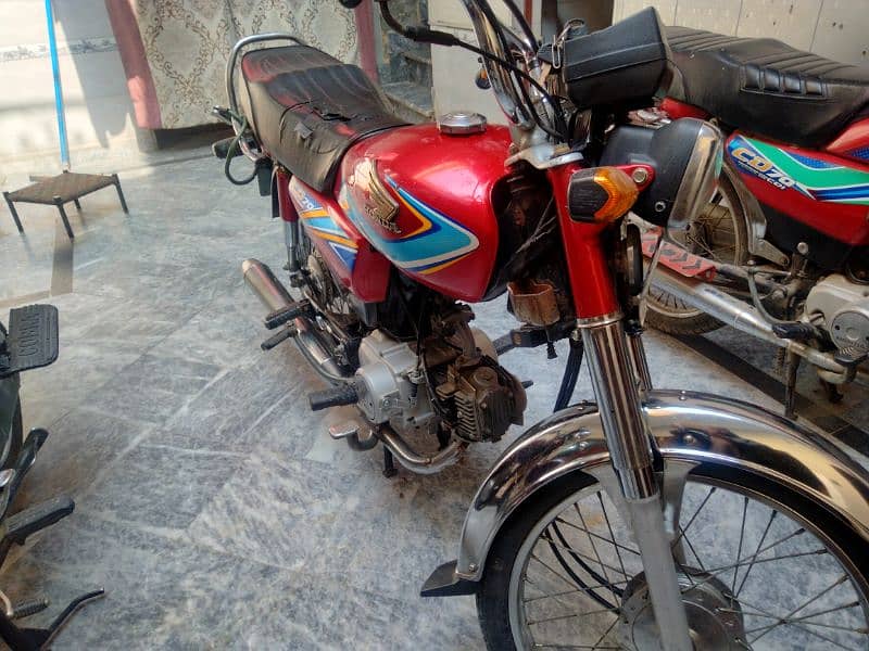 i wqnt to sale honda cd 70 bike perfect condition 7