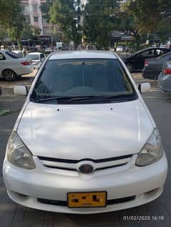 Toyota Platz 2004