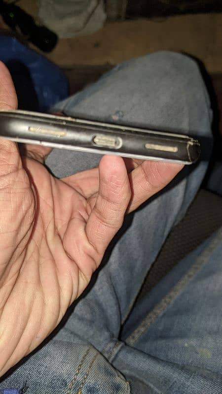 google pixel 4 64 ha battery pul rahe ah or back 3