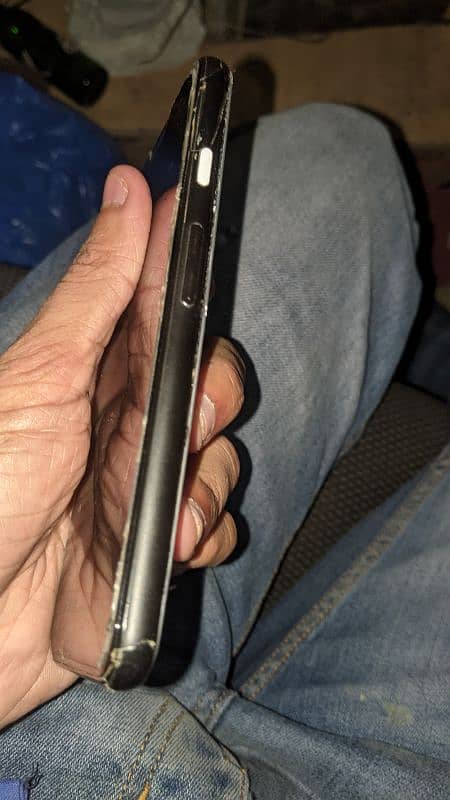 google pixel 4 64 ha battery pul rahe ah or back 4