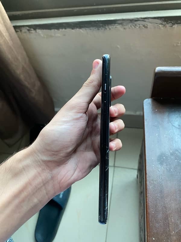 oneplus 8 panel cracked 2