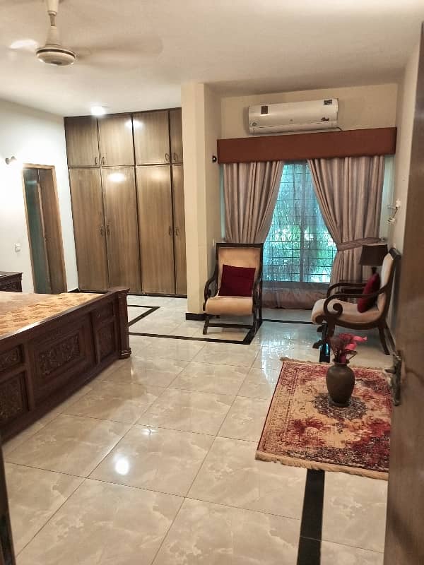 1 Kanal Fully Furnished Lower Portion Available For Rent 12