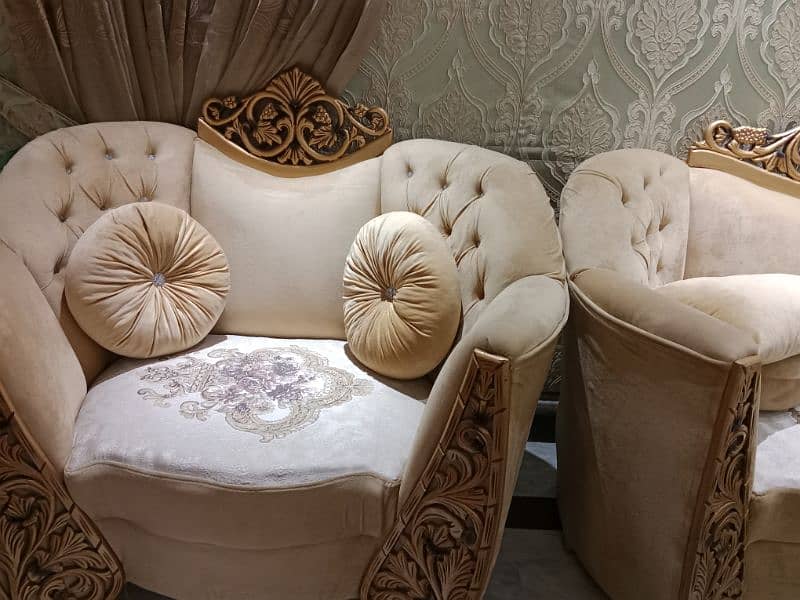 6 Seater Luxury Sofa Set 1