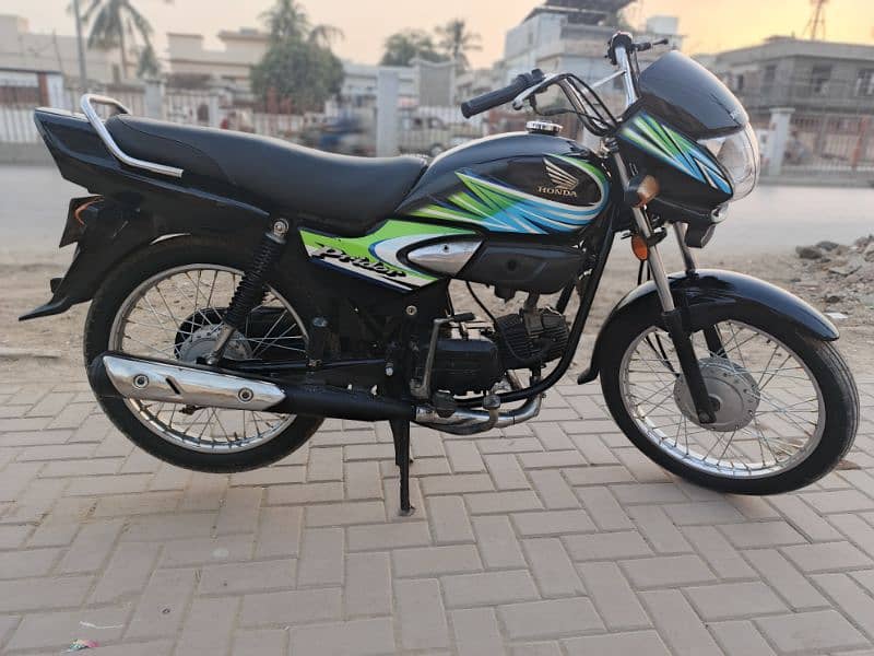 Honda pridor-2019 Karachi number replay only call 0