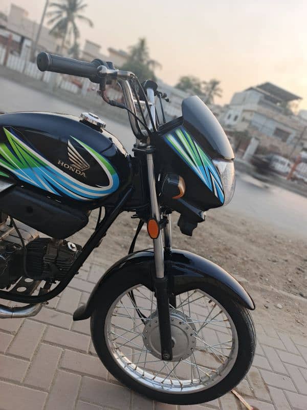 Honda pridor-2019 Karachi number replay only call 6