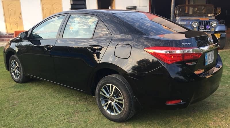 Toyota Corolla XLI automatic 2019 6