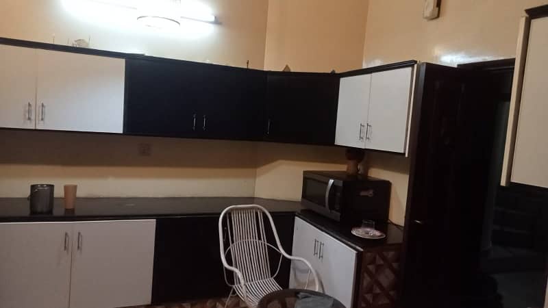 1 Kanal Fully Furnished Lower Portion 8