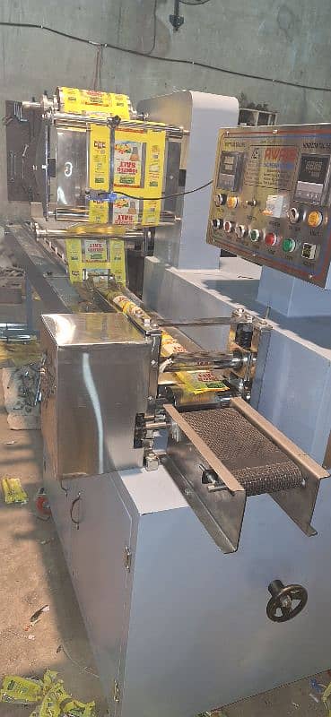 Pillowrap Packing Machine for Chocolate Rusk Cup Cake Soap etc 7