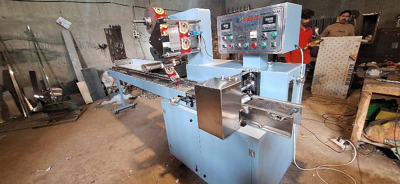 Pillowrap Packing Machine for Chocolate Rusk Cup Cake Soap etc 11
