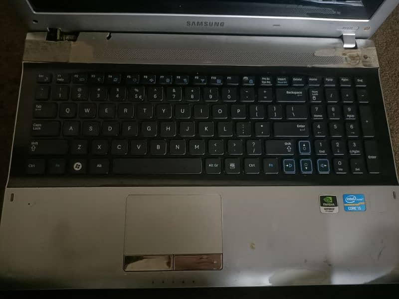 Samsung model NP=RV520 1