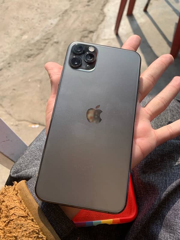 iphone 11 pro max 5