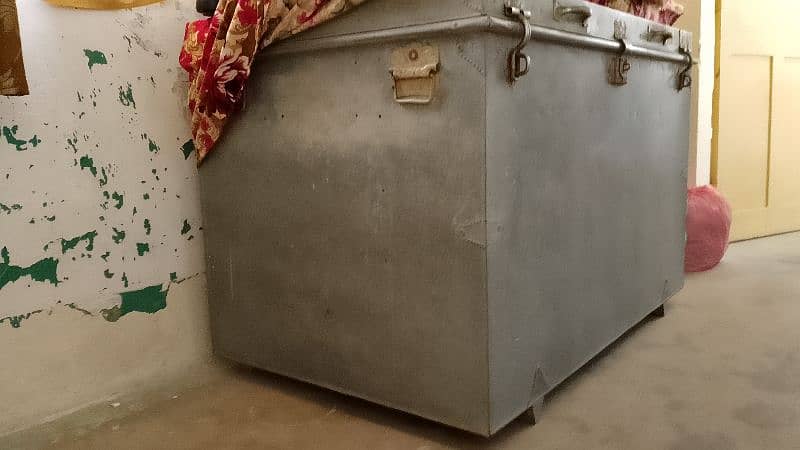 New Petti ( Trunk ) for sale 3