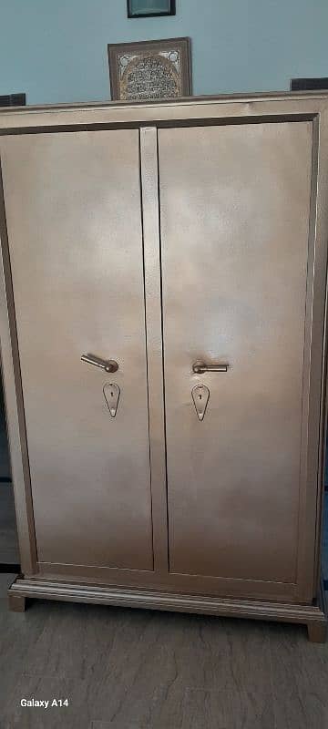 Iron almari/safe almari/cupboard iron/loha almari 2