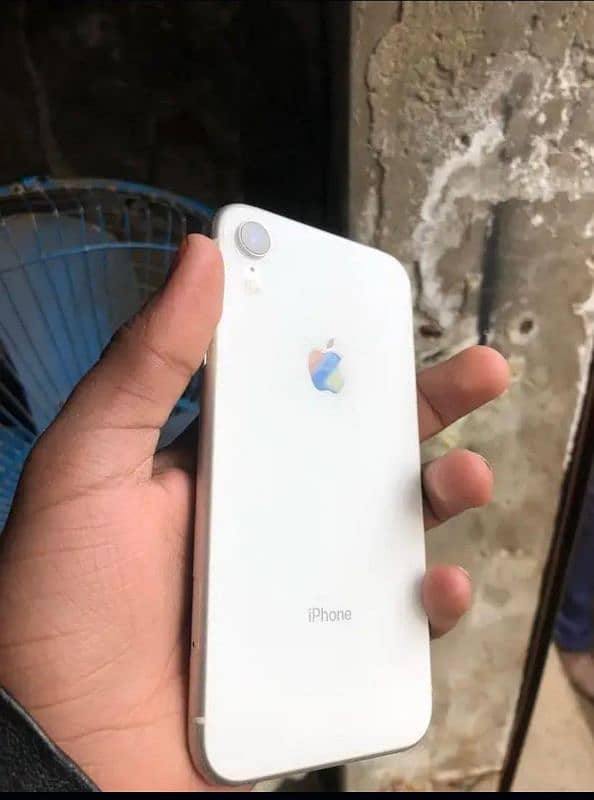 iphone xr 64 gb white 1