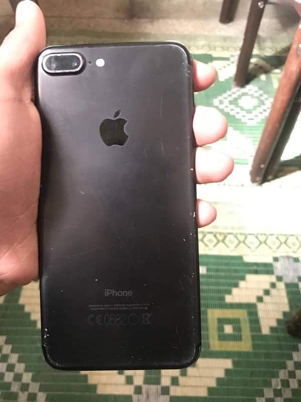 i phone 7 plus 32 gb pta aproved  exchange possible 4