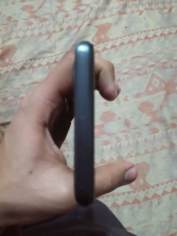 infinix hot 11s 4+3/128 9/10 condition with box charger 1