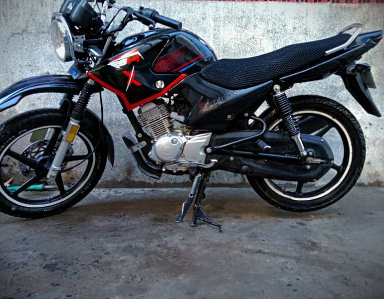 Yamaha YBR 125g (2024) model 5