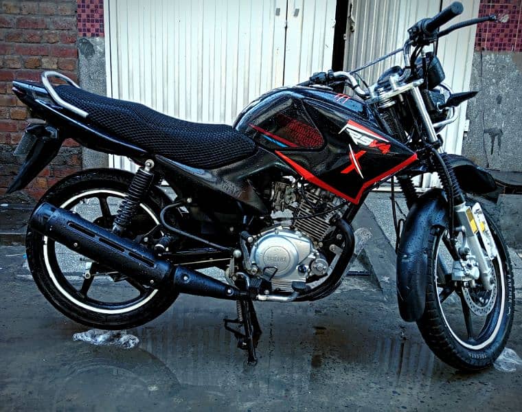 Yamaha YBR 125g (2024) model 12