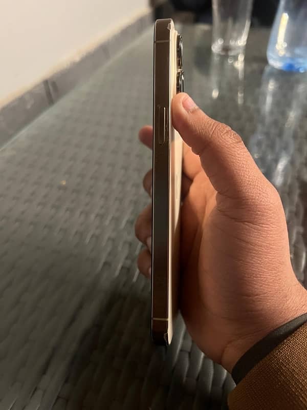 IPHONE 14 PRO MAX NON PTA 1