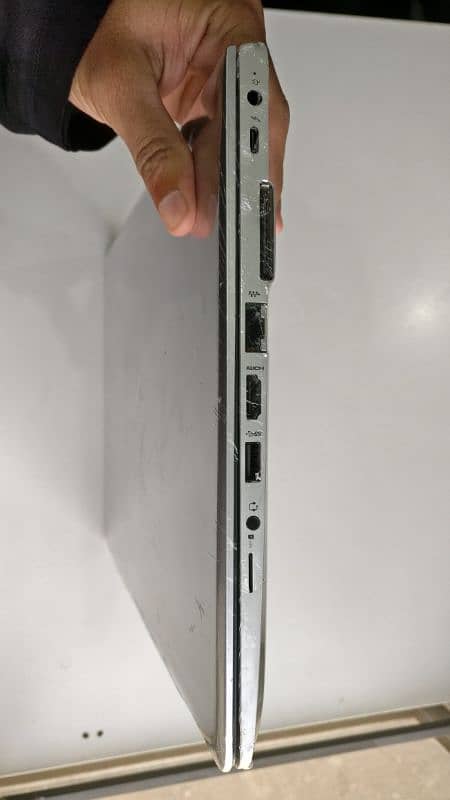 HP Elitebook 840 G5 i5 generation 5