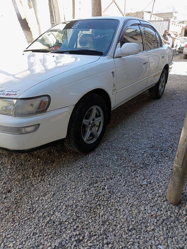 Toyota Corolla Altis 2025 4