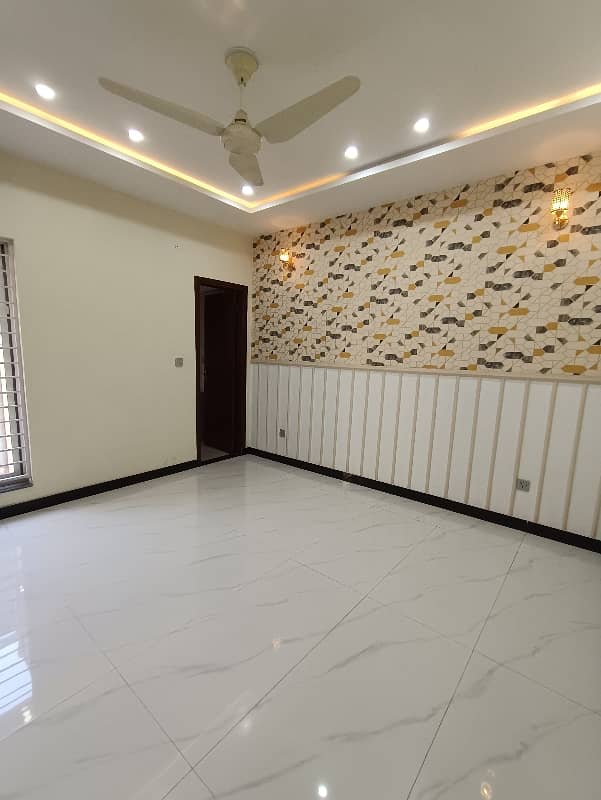 10 Marla Brand New House For Rent Near All Facilities 12