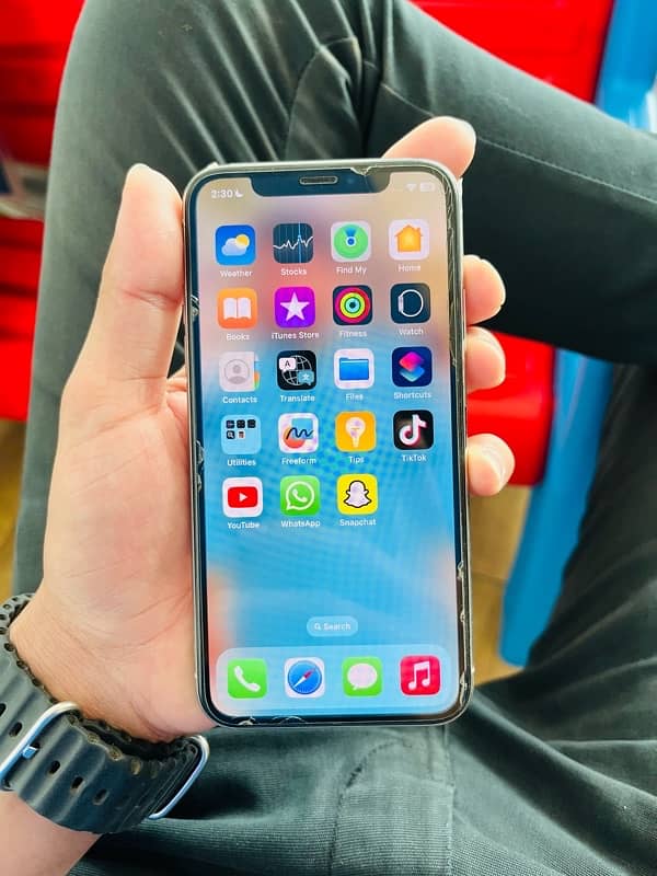 iPhone X 64gb factory unlock 2