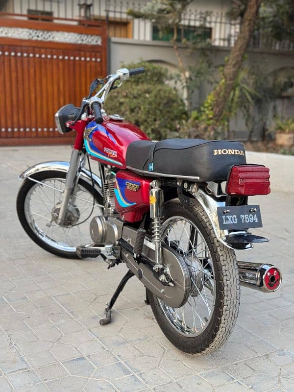 Honda 125 1998 Model 13