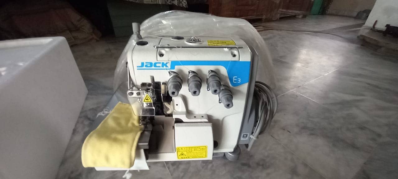 Jack F5 Industrial Sewing Machine & Jack E3 Overlock Machine For Sale 7