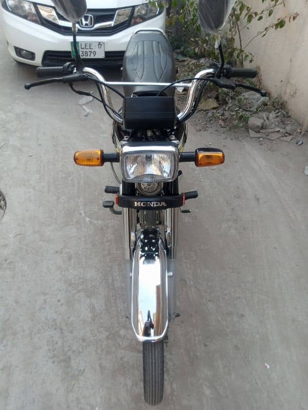 Honda CD 70 2023 Model 4