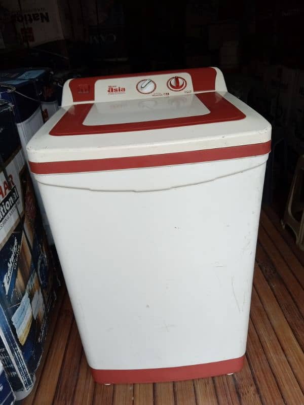 3 old washing machine available 7