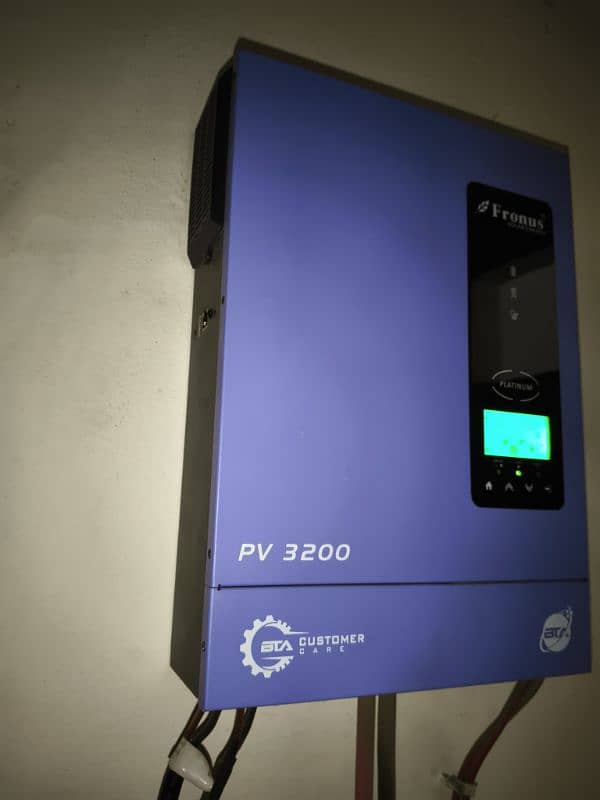 Fronus PV 3200 like new 6 to 7 months used 4