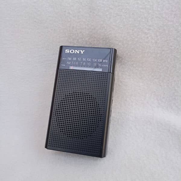 Sony ICF P26 2 Band Radio 1