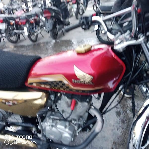 Honda 125 Self Start Golden Model 7