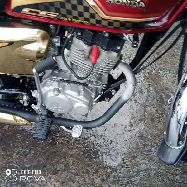 Honda 125 Self Start Golden Model 8