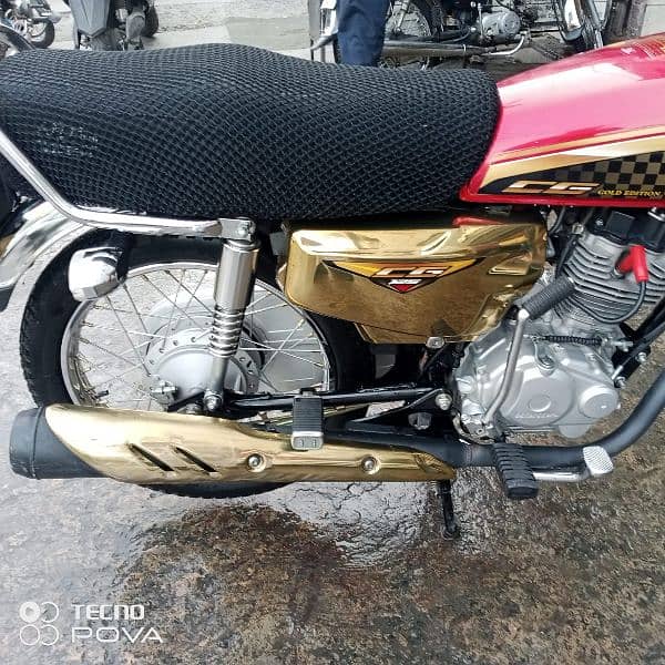 Honda 125 Self Start Golden Model 9