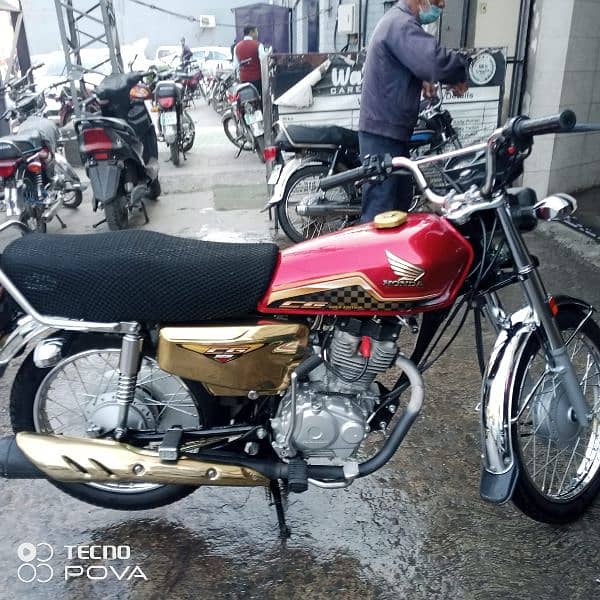 Honda 125 Self Start Golden Model 12