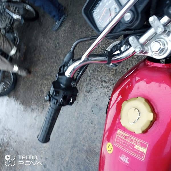 Honda 125 Self Start Golden Model 13